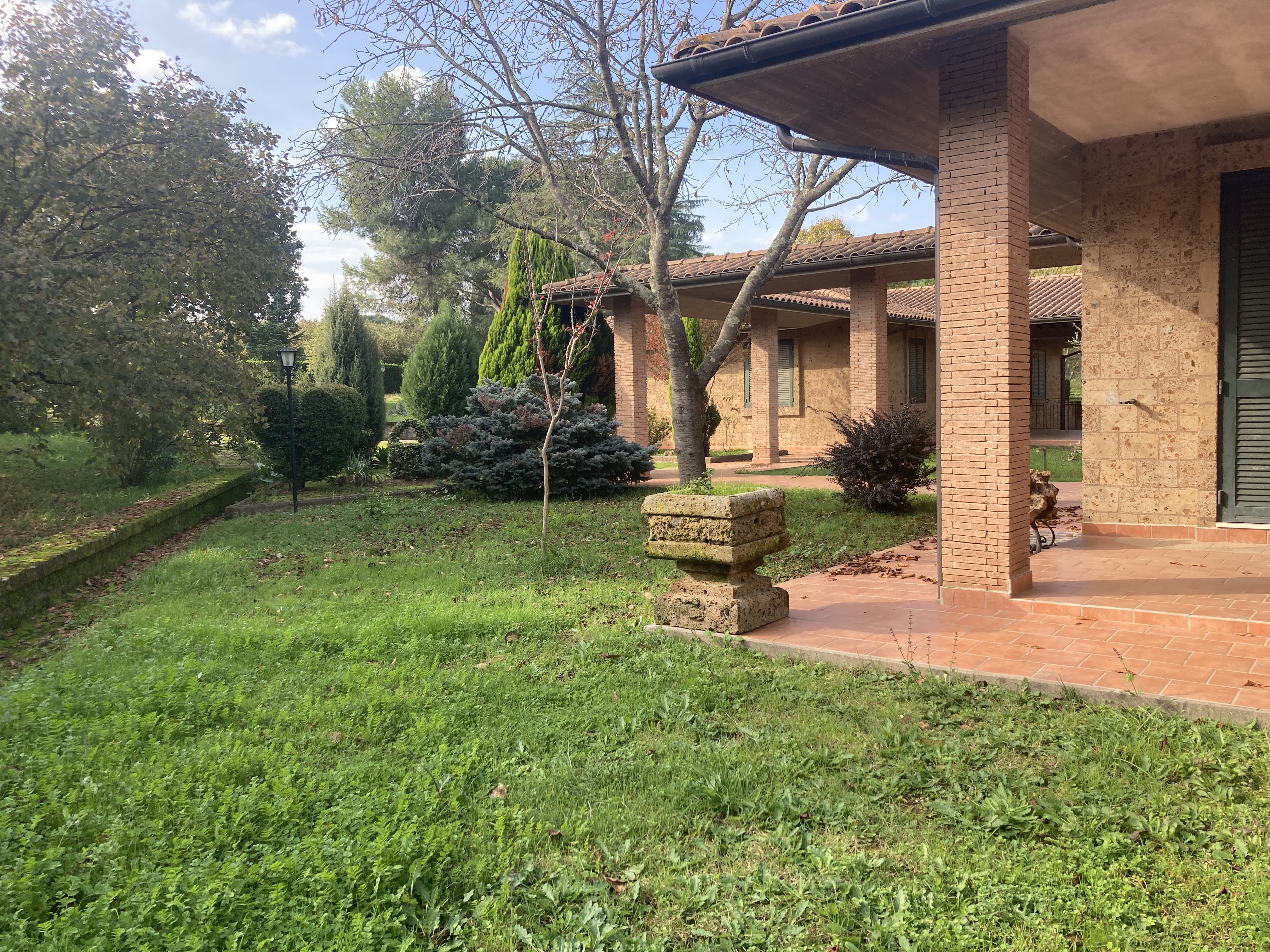 giardino interno casal gutierrez